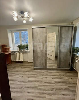 2-к квартира, вторичка, 42м2, 3/4 этаж