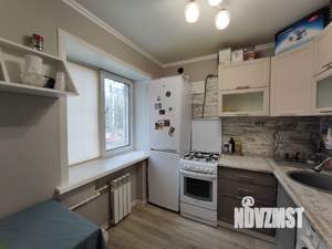 2-к квартира, вторичка, 42м2, 1/4 этаж