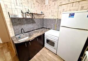 2-к квартира, вторичка, 44м2, 1/4 этаж