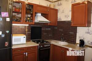 2-к квартира, вторичка, 52м2, 1/4 этаж