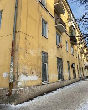 4-к квартира, вторичка, 65м2, 4/4 этаж