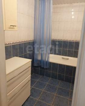 2-к квартира, вторичка, 70м2, 4/10 этаж
