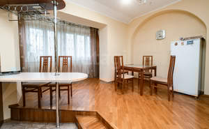 3-к квартира, вторичка, 175м2, 5/6 этаж