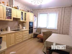 2-к квартира, вторичка, 71м2, 1/17 этаж