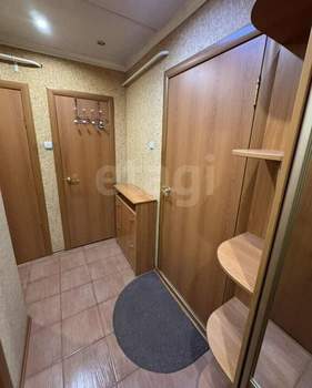 2-к квартира, вторичка, 44м2, 1/5 этаж