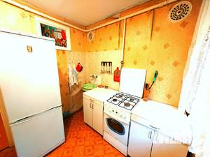2-к квартира, вторичка, 44м2, 1/4 этаж