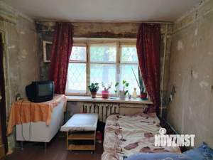 2-к квартира, вторичка, 42м2, 1/4 этаж