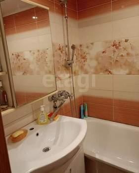 3-к квартира, вторичка, 69м2, 4/5 этаж