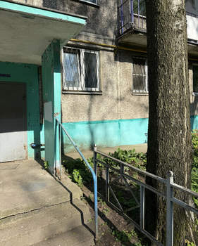2-к квартира, вторичка, 43м2, 1/5 этаж