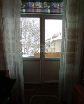 2-к квартира, вторичка, 54м2, 3/3 этаж