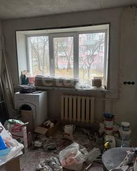 2-к квартира, вторичка, 44м2, 1/4 этаж