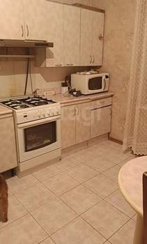 4-к квартира, вторичка, 90м2, 1/2 этаж