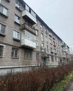 2-к квартира, вторичка, 44м2, 1/4 этаж