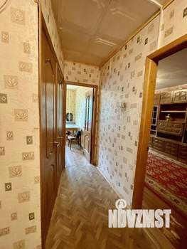 3-к квартира, вторичка, 61м2, 1/5 этаж