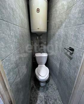 4-к квартира, вторичка, 61м2, 1/5 этаж