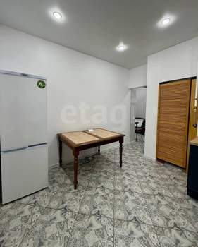 2-к квартира, вторичка, 60м2, 2/14 этаж