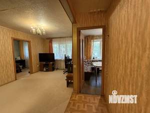 2-к квартира, вторичка, 44м2, 1/4 этаж