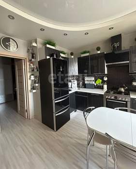 2-к квартира, вторичка, 61м2, 9/11 этаж
