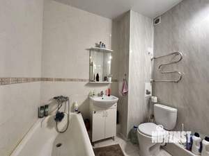 1-к квартира, вторичка, 46м2, 1/18 этаж