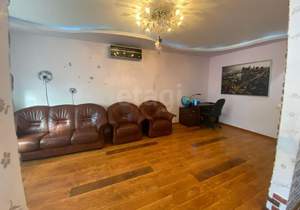 3-к квартира, вторичка, 100м2, 3/5 этаж