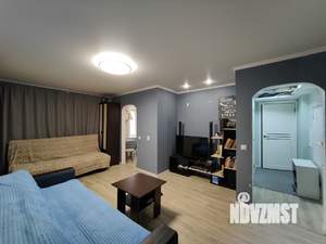 2-к квартира, вторичка, 42м2, 1/4 этаж