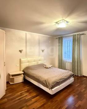 6-к квартира, вторичка, 217м2, 1/3 этаж