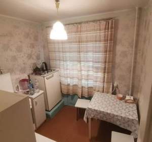 2-к квартира, вторичка, 44м2, 1/4 этаж