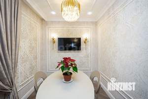 4-к квартира, вторичка, 160м2, 1/4 этаж