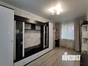 2-к квартира, вторичка, 42м2, 1/4 этаж