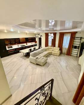 6-к квартира, вторичка, 217м2, 1/3 этаж