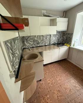 2-к квартира, вторичка, 45м2, 1/5 этаж