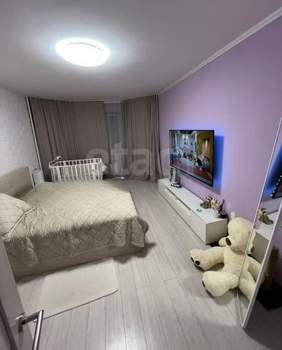 Студия квартира, вторичка, 42м2, 4/17 этаж