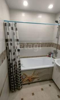 2-к квартира, вторичка, 55м2, 1/5 этаж