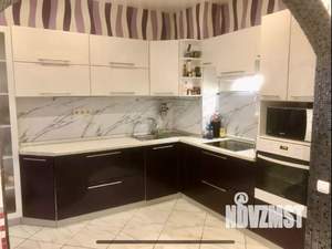 3-к квартира, вторичка, 84м2, 1/17 этаж