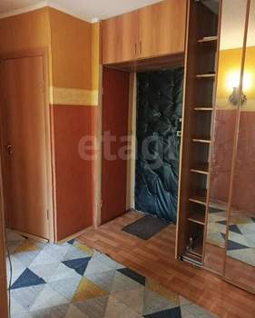 3-к квартира, вторичка, 61м2, 3/5 этаж