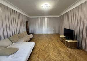 3-к квартира, вторичка, 104м2, 3/5 этаж