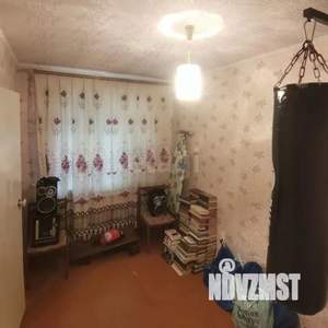 2-к квартира, вторичка, 44м2, 1/4 этаж