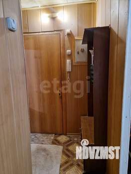 2-к квартира, вторичка, 42м2, 1/5 этаж