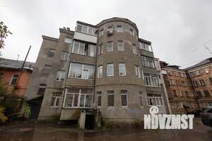 6-к квартира, вторичка, 180м2, 2/4 этаж