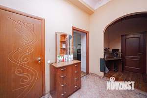4-к квартира, вторичка, 101м2, 1/4 этаж