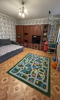 3-к квартира, вторичка, 100м2, 1/1 этаж