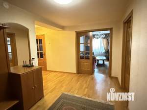 4-к квартира, вторичка, 103м2, 2/5 этаж
