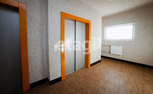 2-к квартира, вторичка, 72м2, 1/17 этаж