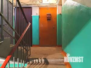 2-к квартира, вторичка, 44м2, 1/4 этаж