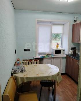 2-к квартира, вторичка, 42м2, 1/4 этаж