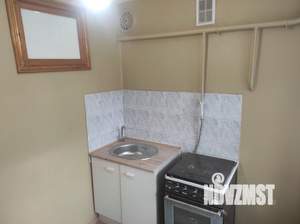 2-к квартира, вторичка, 42м2, 1/5 этаж