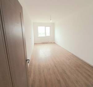2-к квартира, вторичка, 57м2, 15/18 этаж