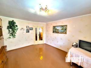 2-к квартира, вторичка, 54м2, 1/5 этаж