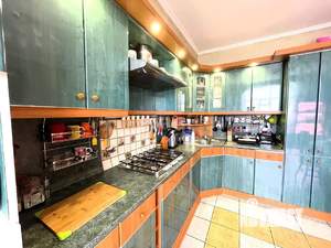 3-к квартира, вторичка, 104м2, 4/4 этаж