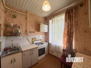 2-к квартира, вторичка, 44м2, 1/4 этаж